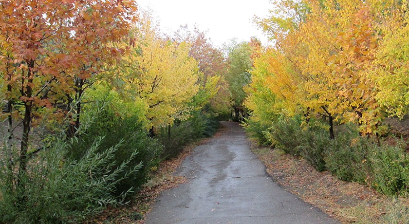  دهکده تفریحی زاینده رود شهرستان اصفهان استان چادگان