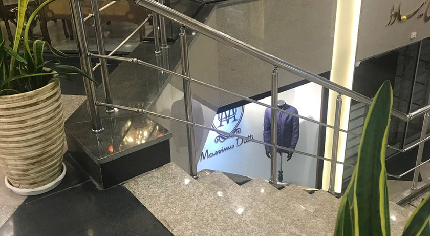  مرکز تجاری البرز شهر تهران استان تهران