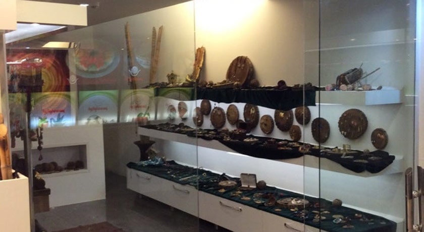  مرکز تجاری البرز شهر تهران استان تهران