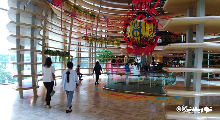 مرکز خرید مرکز خرید گیسورن ویلج شهر تایلند کشور بانکوک