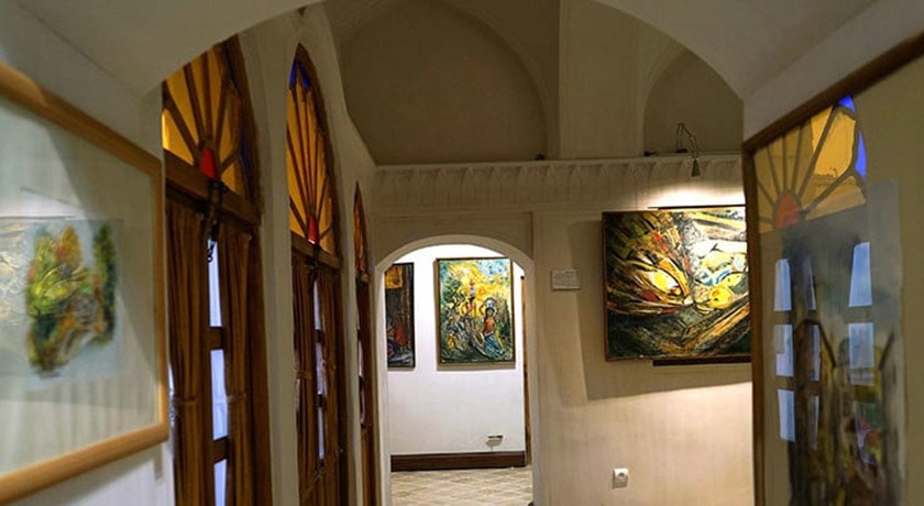  موزه منوچهر شیبانی (خانه کاج) شهر اصفهان استان کاشان