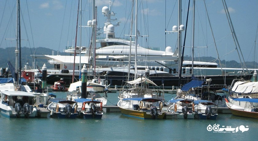 رستوران رستوران چارلیز بار اند گریل شهر لنکاوی 