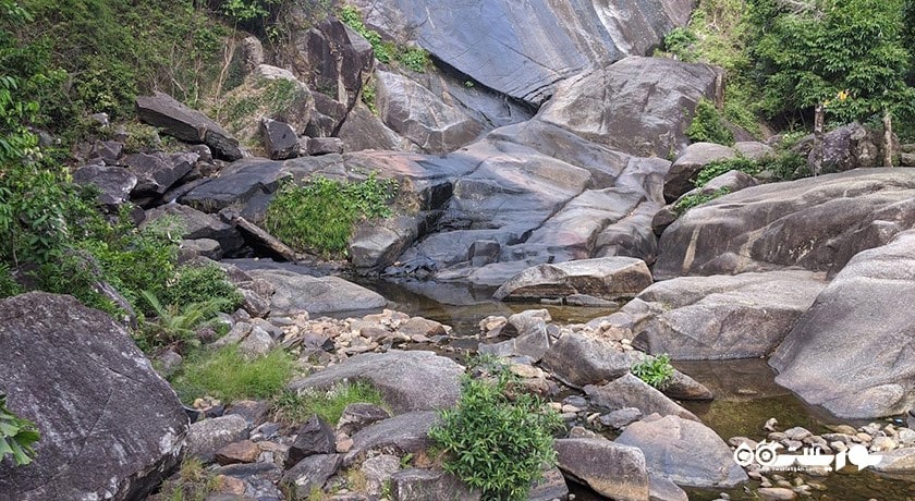  آبشارهای تلاگا توجو شهر مالزی کشور لنکاوی