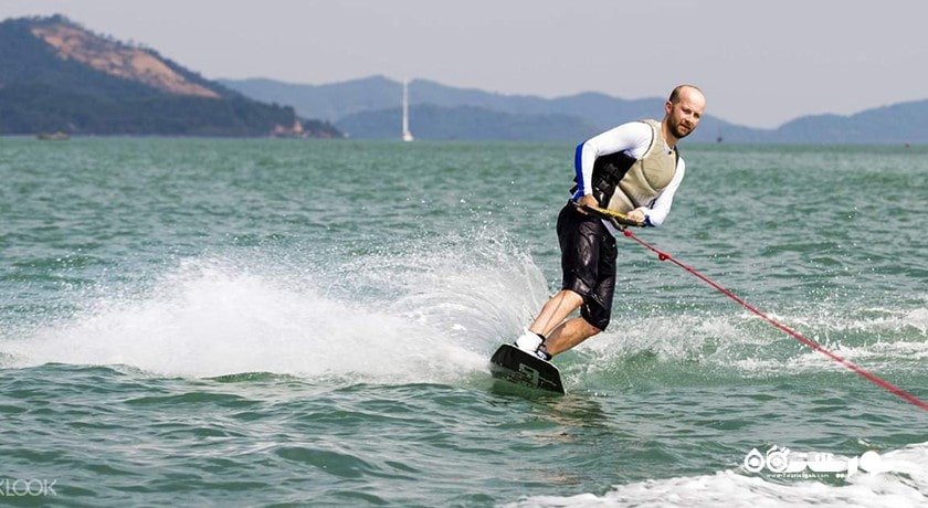 سرگرمی ویک بوردینگ در لنکاوی شهر مالزی کشور لنکاوی