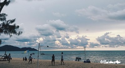 سرگرمی ورزش های آبی و ساحلی در باتو فرینگی شهر مالزی کشور پنانگ