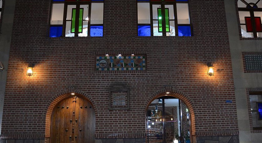 رستوران رستوران باغچه حسین فرحزاد شهر تهران 