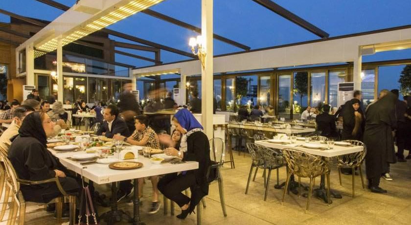  مرکز خرید گالریا شهر تهران استان تهران