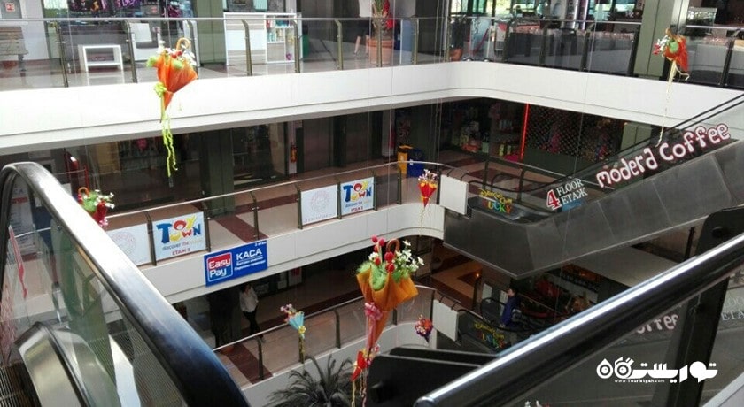 مرکز خرید مرکز خرید پارک مارت شهر بلغارستان کشور وارنا