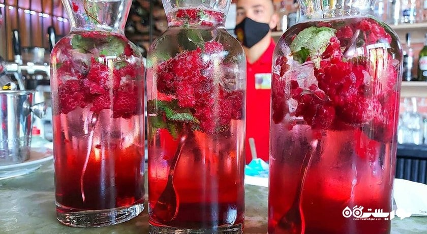 رستوران رستوران گودزیلا شهر وارنا 