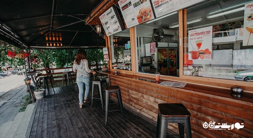 رستوران نوتریو بار شهر وارنا 