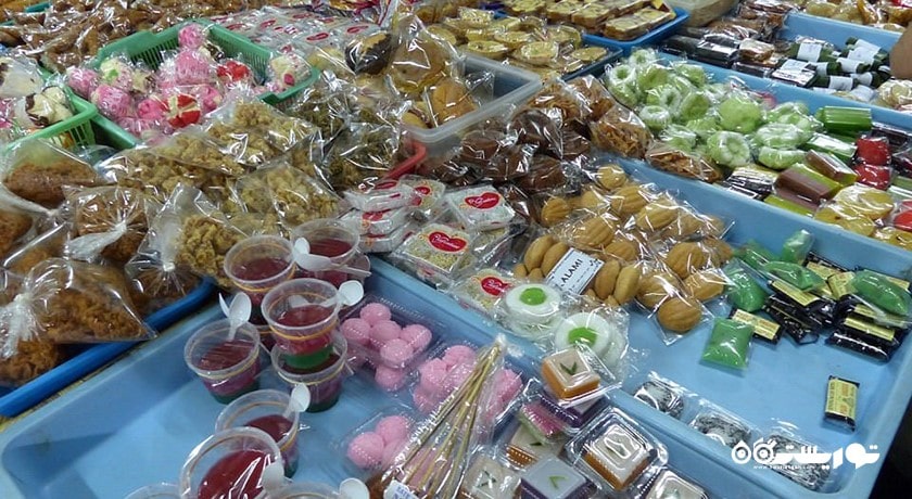 مرکز خرید بازار هنر کومباساری شهر اندونزی کشور بالی