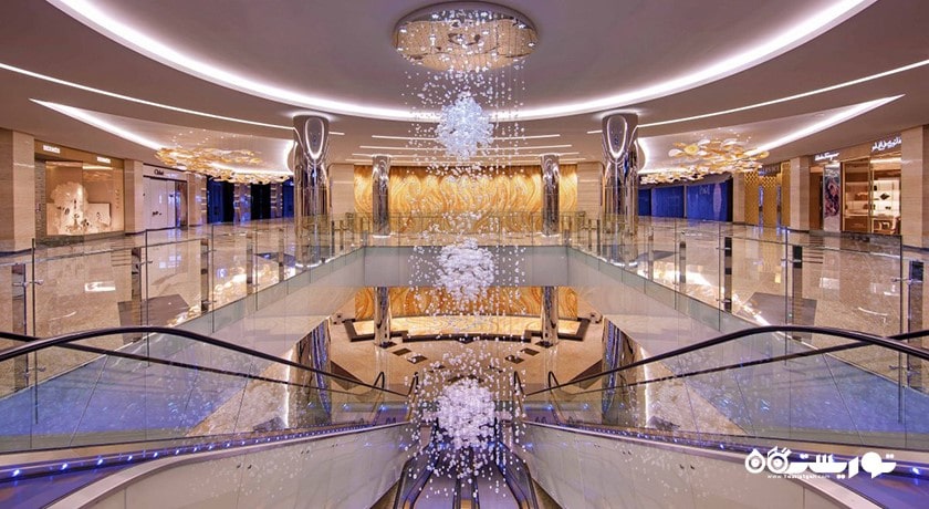 مرکز خرید اونیو در برج های اتحاد شهر امارات متحده عربی کشور ابوظبی