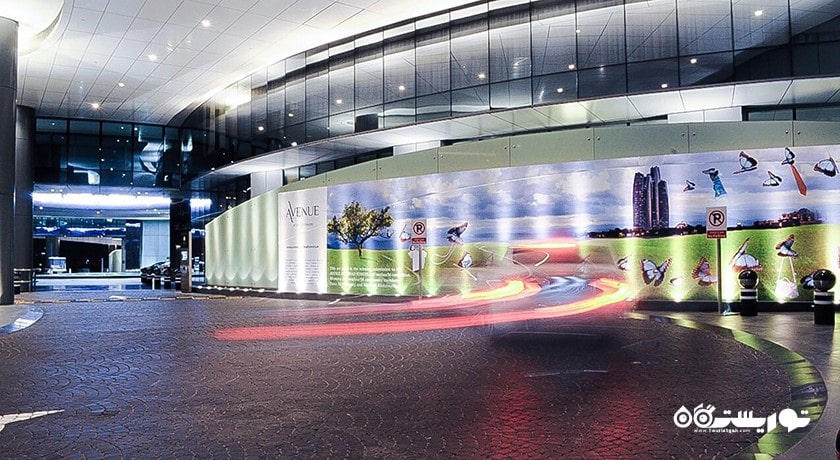 مرکز خرید اونیو در برج های اتحاد شهر امارات متحده عربی کشور ابوظبی