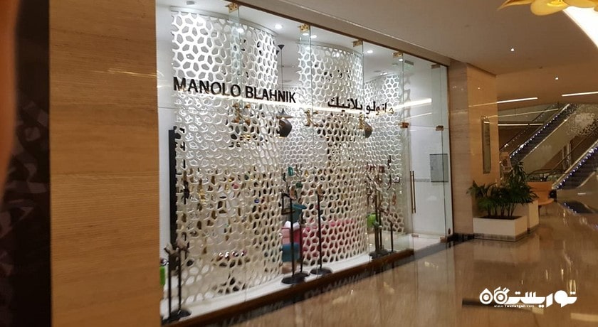 مرکز خرید اونیو در برج های اتحاد شهر امارات متحده عربی کشور ابوظبی