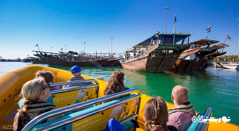 سرگرمی تورهای قایقرانی در ابوظبی شهر امارات متحده عربی کشور ابوظبی
