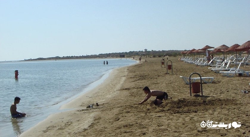 سرگرمی ساحل گلاپسیدس شهر قبرس شمالی کشور نیکوزیای شمالی