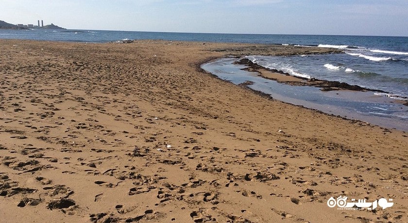 سرگرمی ساحل لاکپشت آلاگادی شهر قبرس شمالی کشور نیکوزیای شمالی