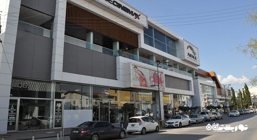 مرکز خرید خیابان دربویو شهر قبرس شمالی کشور نیکوزیای شمالی