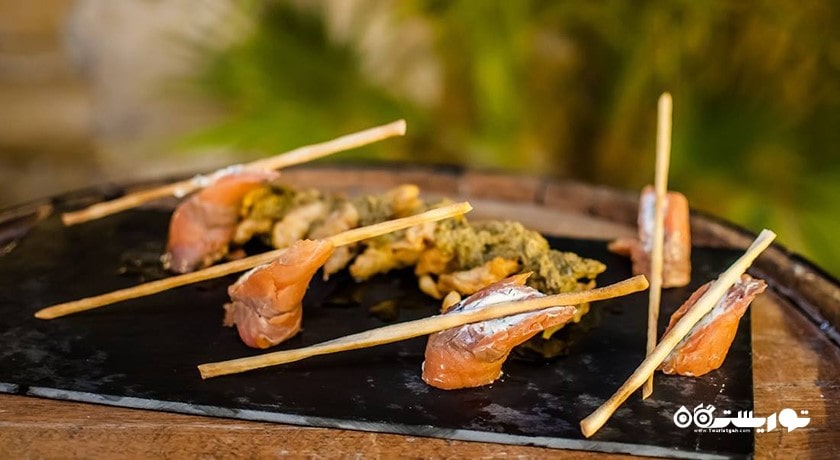 رستوران رستوران چاتو استاتوس شهر نیکوزیای شمالی 