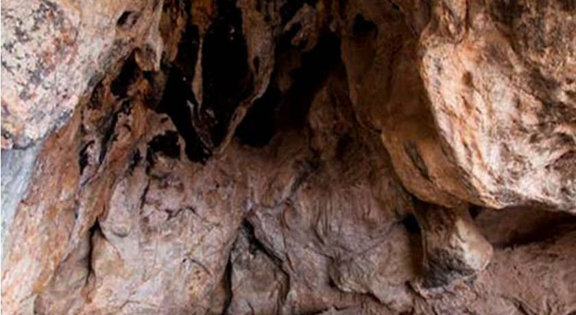  غار اژدها نایین شهرستان اصفهان استان نایین