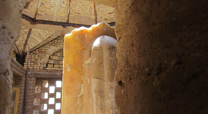  مقبره امیر اویس شهرستان اصفهان استان اردستان