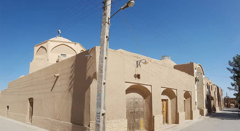 مسجد جامع میبد و گنبد امام حسن -  شهر میبد