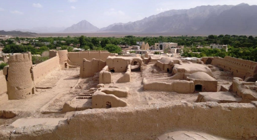 قلعه خورمیز -  شهر مهریز