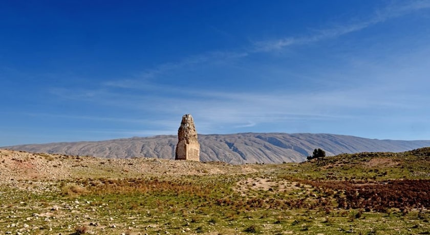  شهر باستانی اردشیر خوره (شهر گور) شهرستان فارس استان فیروز آباد