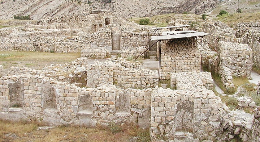 شهر تاریخی و موزه بیشاپور -  شهر کازرون