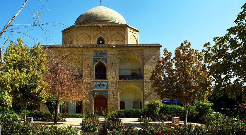  آرامگاه بی بی دختران شهرستان فارس استان شیراز