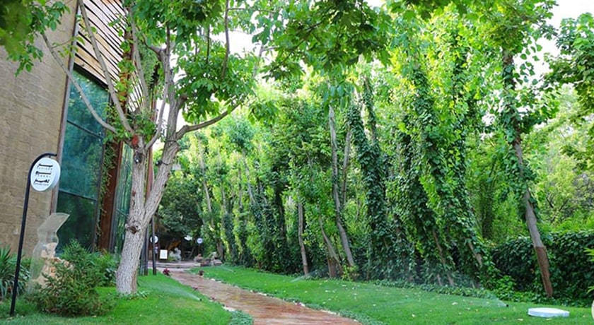 رستوران باغ راز -  شهر شیراز