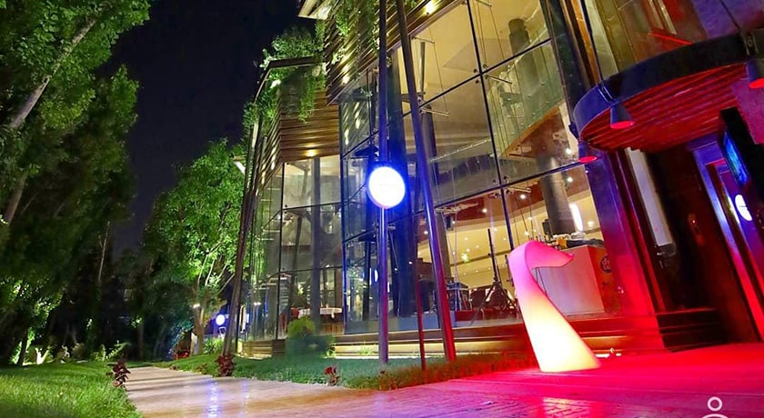 رستوران رستوران باغ راز شهر شیراز 