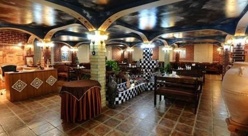 رستوران رستوران شمس العماره شهر شیراز 