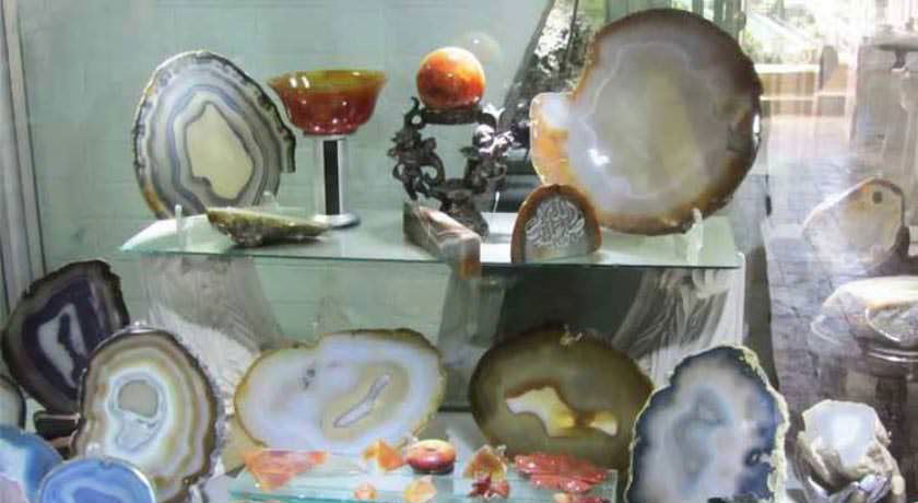  موزه سنگ و گوهر دریای نور شهرستان فارس استان شیراز