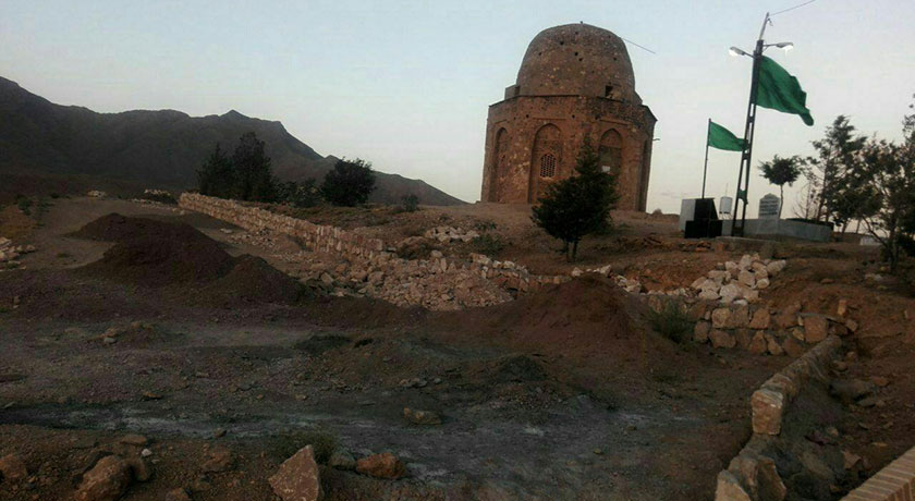  گورستان توران پشت شهرستان یزد استان تفت