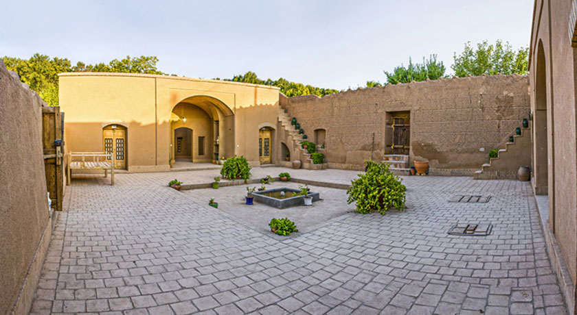  باغ پهلوان پور شهرستان یزد استان مهریز