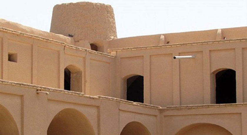  قلعه بارجین شهرستان یزد استان میبد