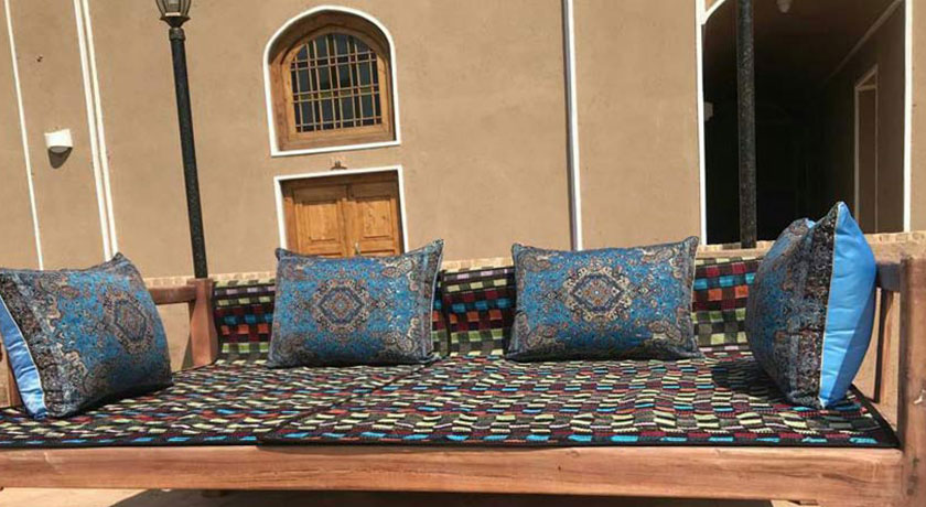  اقامتگاه سنتی قلعه وزیر شهرستان یزد استان میبد