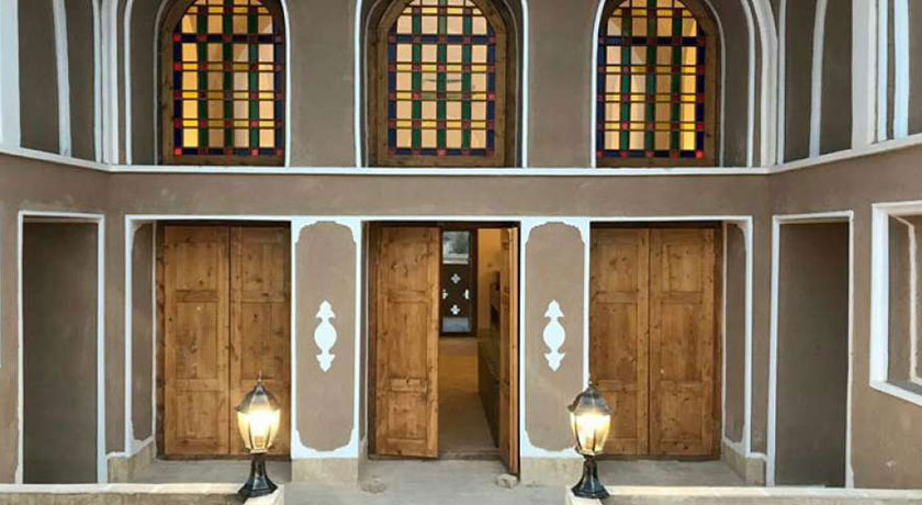  اقامتگاه سنتی قلعه وزیر شهرستان یزد استان میبد