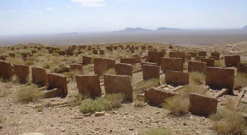 گورستان قدیمی شواز -  شهر تفت