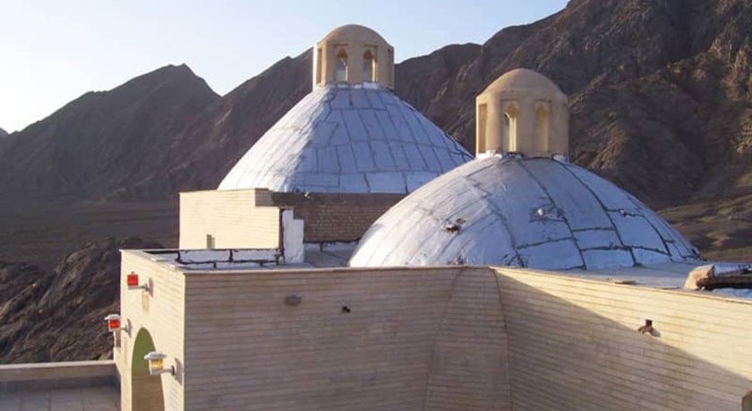  زیارتگاه پیر هریشت شهرستان یزد استان اردکان