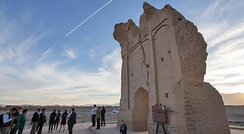  قلعه سریزد شهرستان یزد استان مهریز