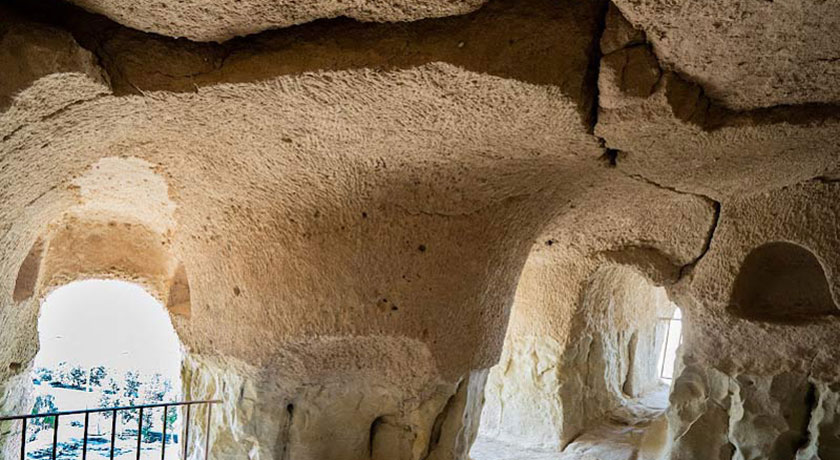 غار خربس -  شهر هرمزگان