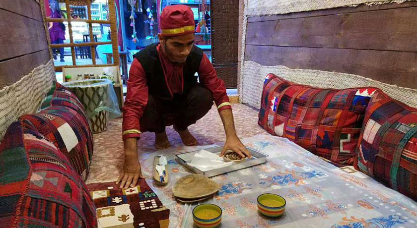 رستوران رستوران شب های دفاری شهر قشم 