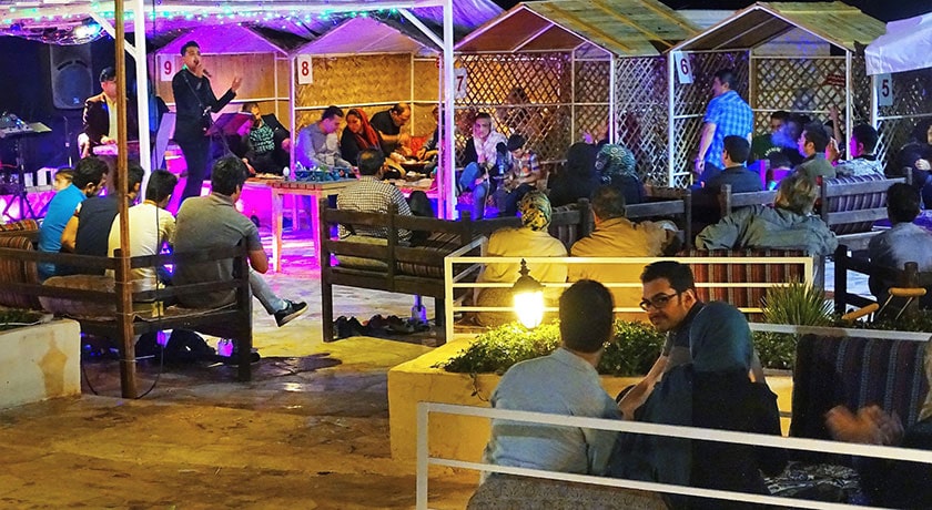 رستوران رستوران شب های طلایی شهر قشم 