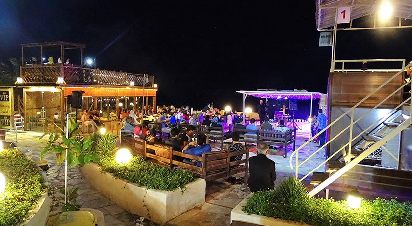 رستوران رستوران شب های طلایی شهر قشم 