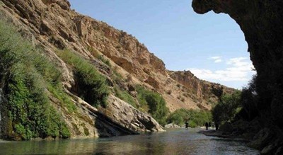  آبشار بی بی سیدان شهرستان اصفهان استان سمیرم