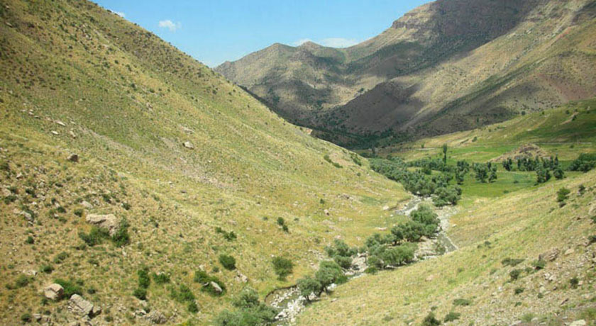  آبشار پشندگان شهرستان اصفهان استان فریدون شهر