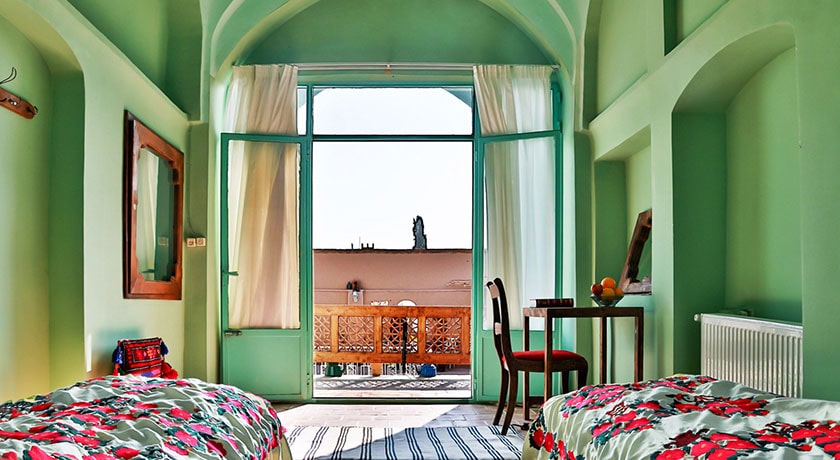  خانه موزه عروسک و اسباب بازی شهرستان اصفهان استان کاشان