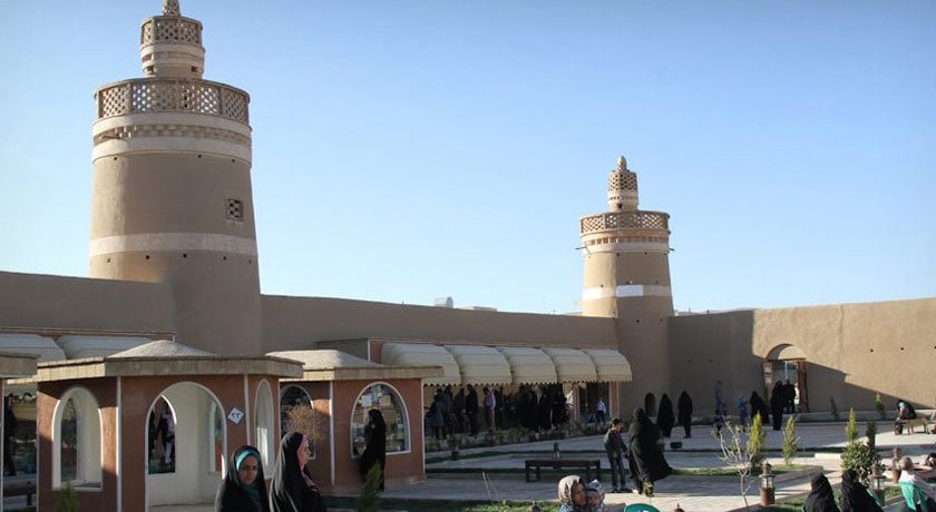 ارگ شیخ بهایی (هفت برج خارون) -  شهر نجف اباد	